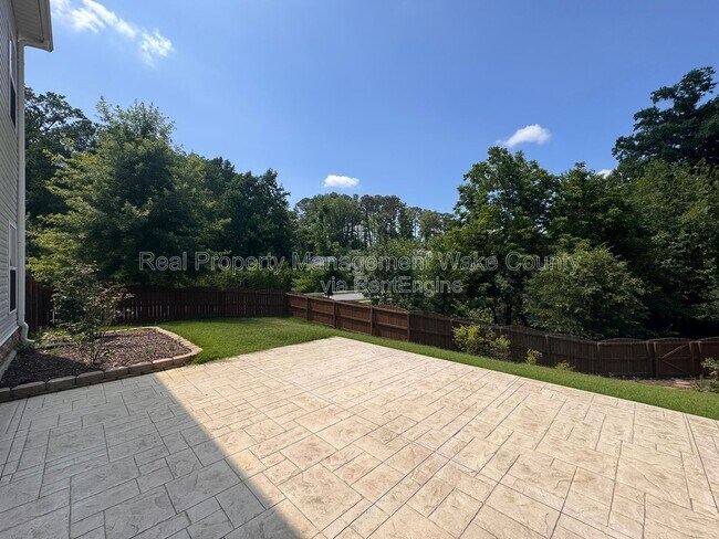 Building Photo - 101 Benning Hills Pl