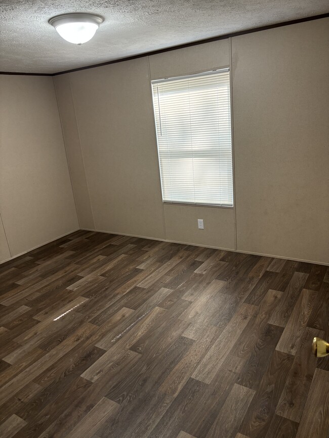 Building Photo - 2565 Culbreth Dr