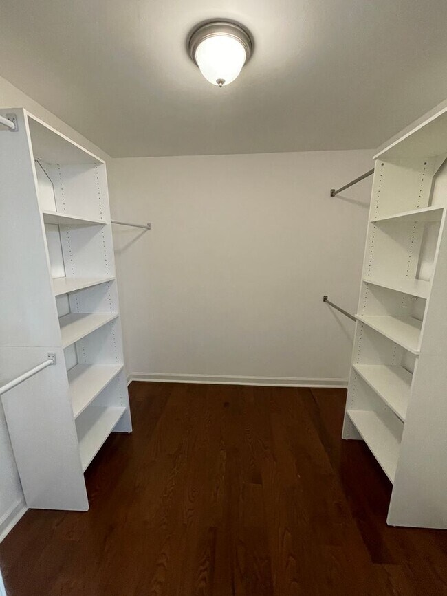 Building Photo - Executive Rental in Horseleg Creek- $3,295