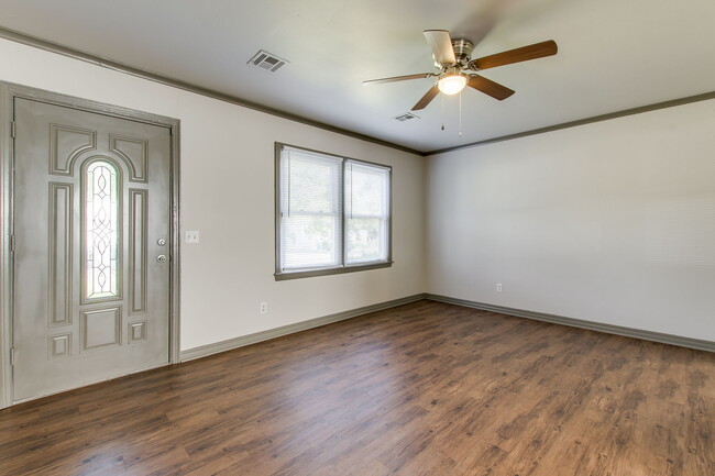 Building Photo - 2448 NW 42nd St