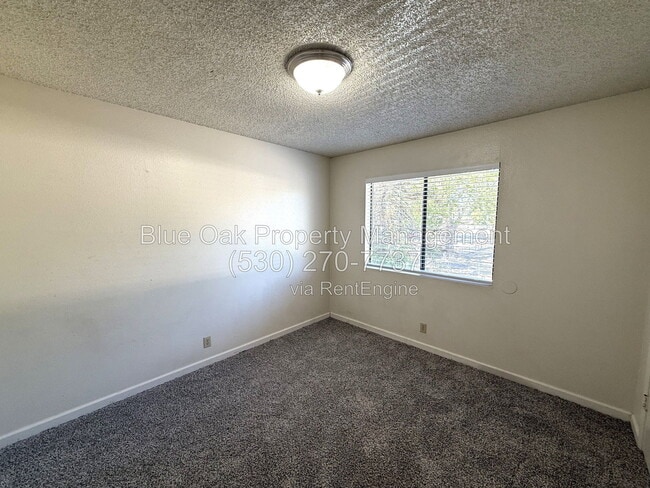 Building Photo - 985 Salem St