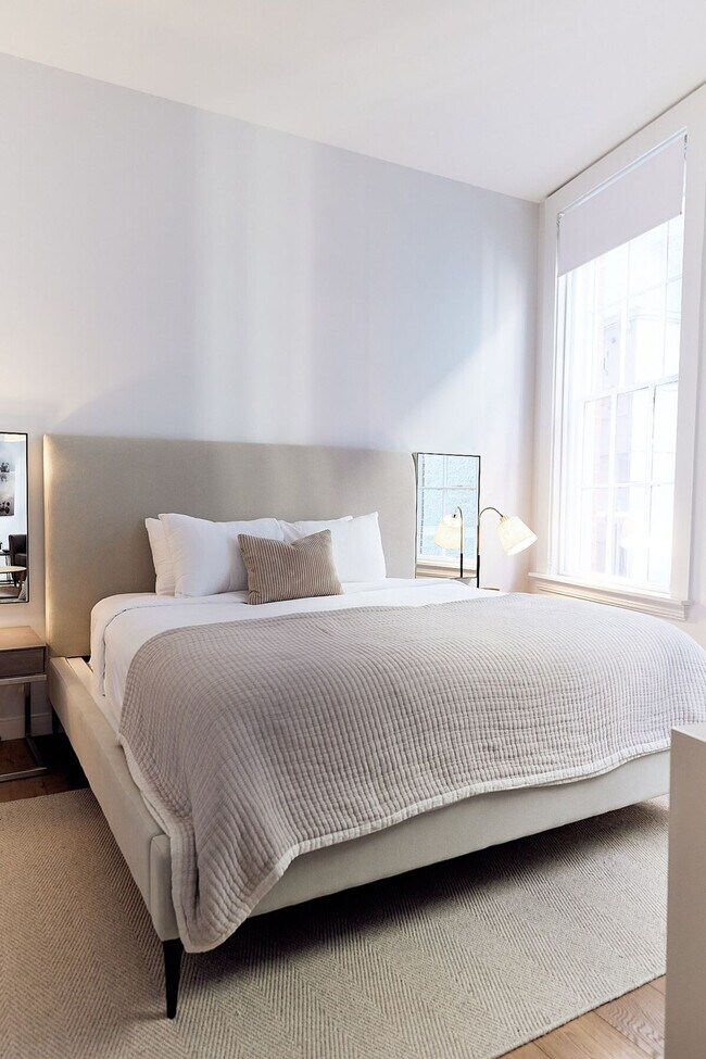 Building Photo - 121 Middle St