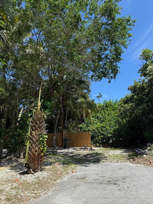 Building Photo - 12126 Gibbs Rd