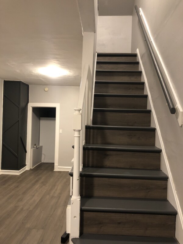 Building Photo - 321 Glendora Ave