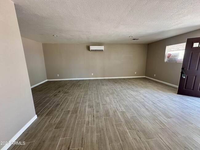 Building Photo - 35211 N 49th St