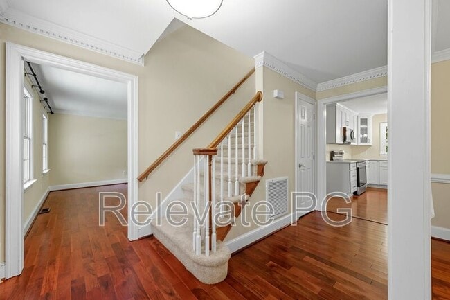 Building Photo - 1704 Clear Springs Cir