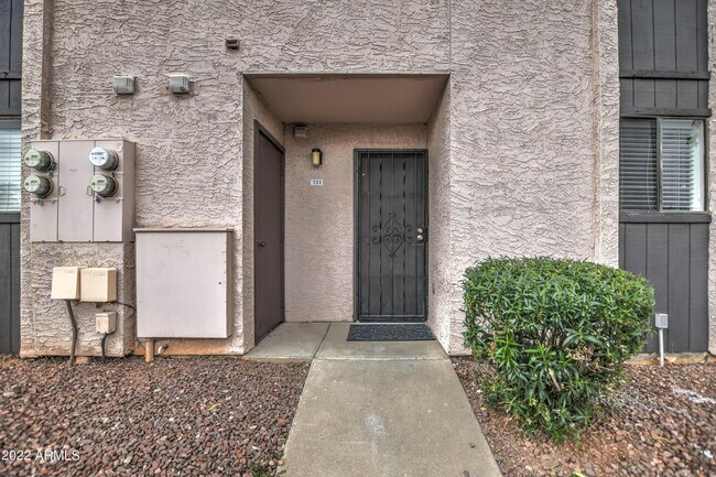 Building Photo - 886 W Galveston St
