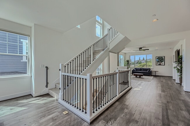Building Photo - 26658 NE Walden Way