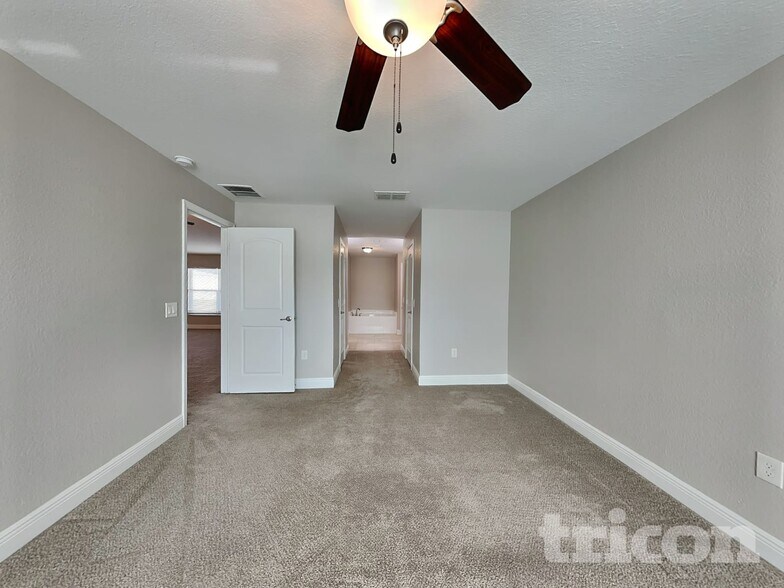 Building Photo - 1599 Lemon Ave