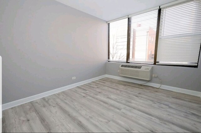 Building Photo - 345 E Eastgate Pl