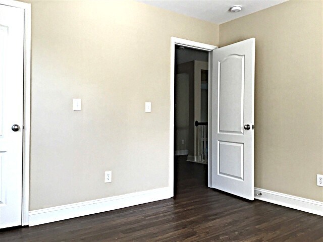 Building Photo - 9007 Seamill Rd