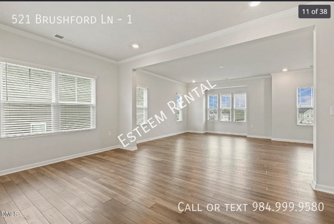 Building Photo - 521 Brushford Ln