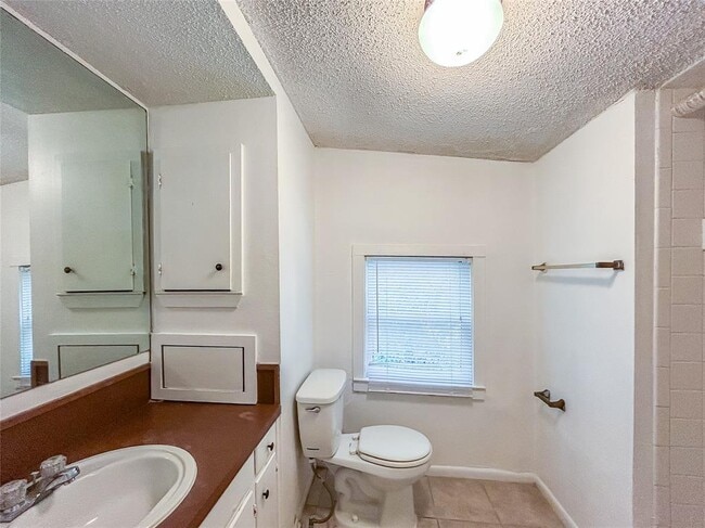 Building Photo - 4501 Avenue C