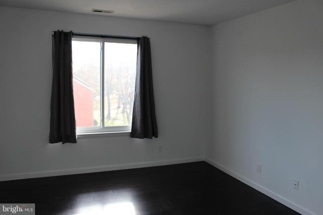 Building Photo - 2614C Auburn Ct