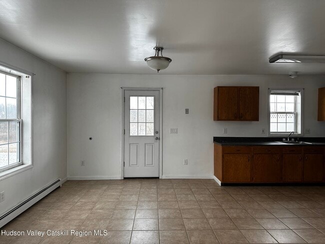 Building Photo - 376 NY-32