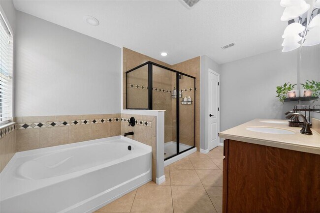 Building Photo - 1973 Fishtail Fern Way