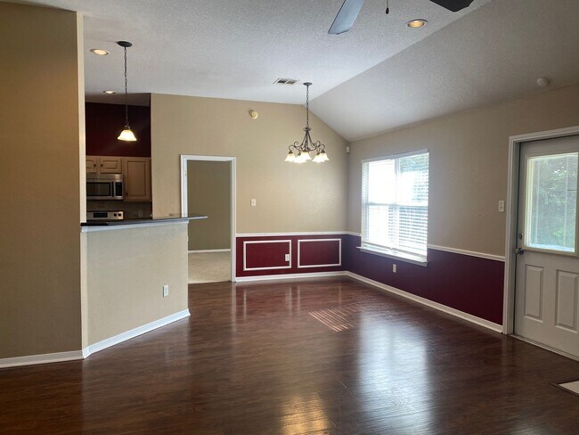 Building Photo - 4 BEDROOM BELTON ISD