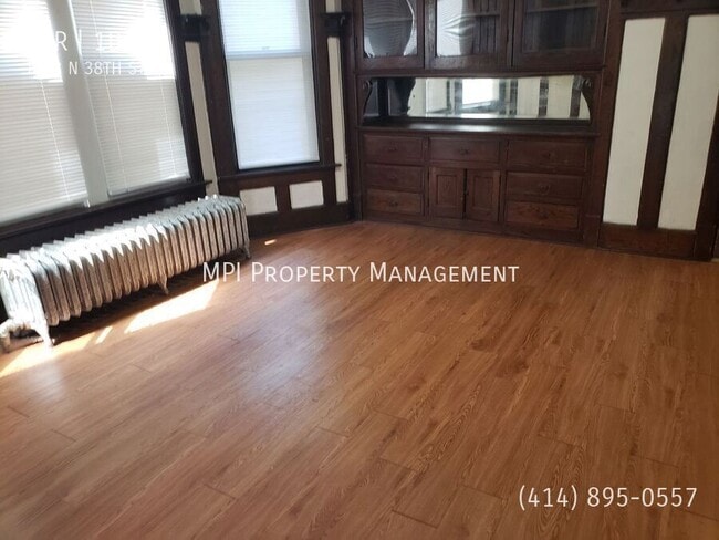 Building Photo - 1523 N 38th St