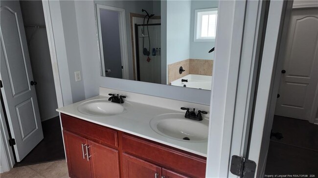 Building Photo - 5317 Nessee St