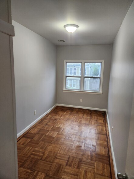 Front Bedroom - 57 Condict St