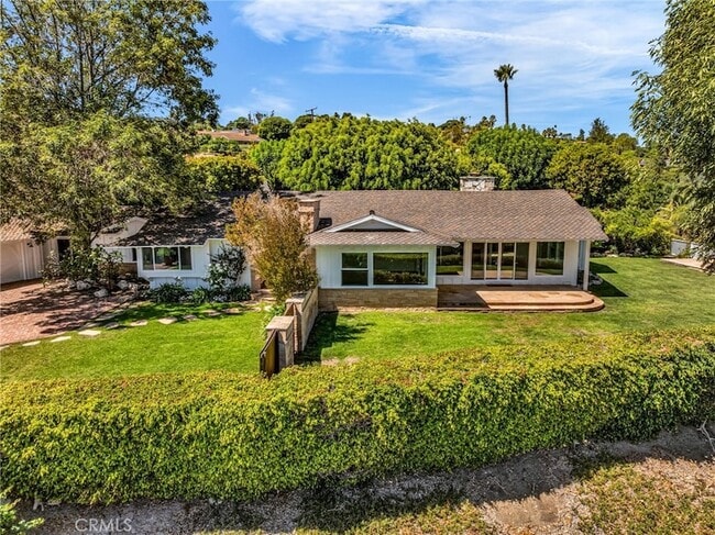 Building Photo - 2417 Sunnyside Ridge Rd