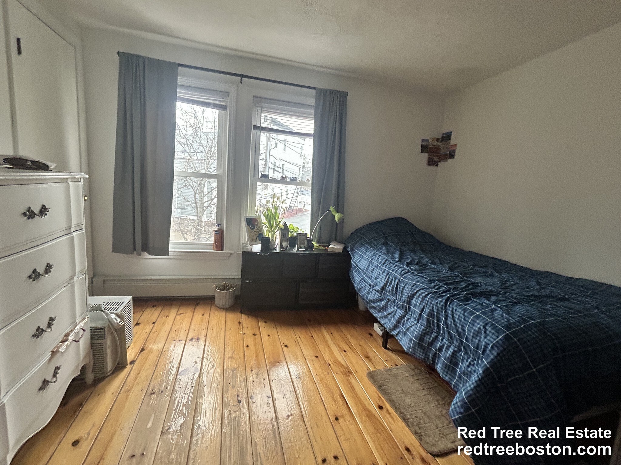 Building Photo - 12 Village St