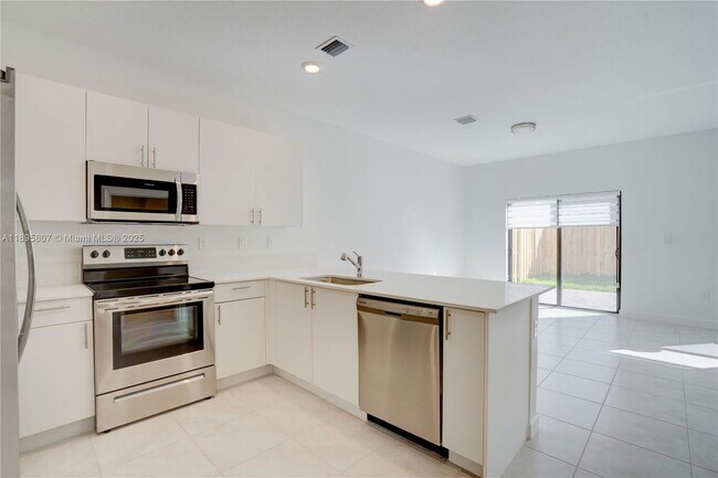 Building Photo - 13053 SW 233rd Terrace