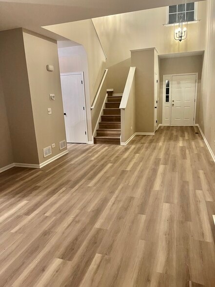 Living room is spacious and cozy - 17537 S Gilbert Dr