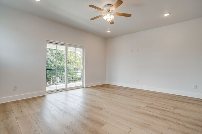 Building Photo - 2811 Forest Park Blvd