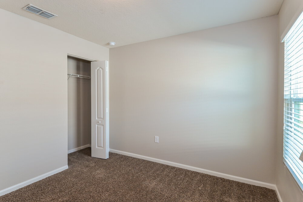 Building Photo - 6780 Sandle Dr