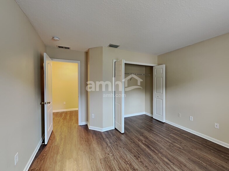 Building Photo - 12712 Daylight Trl