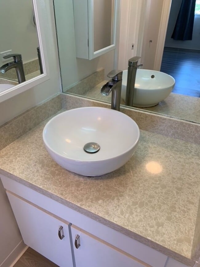 Building Photo - Salt Lake Area - Lakeside West building - 1 bedroom, 1 bath unit w/1 parking - Avail now