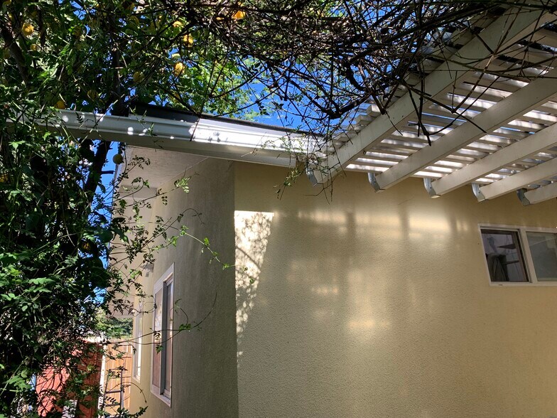 Building Photo - 17351 Bullock St