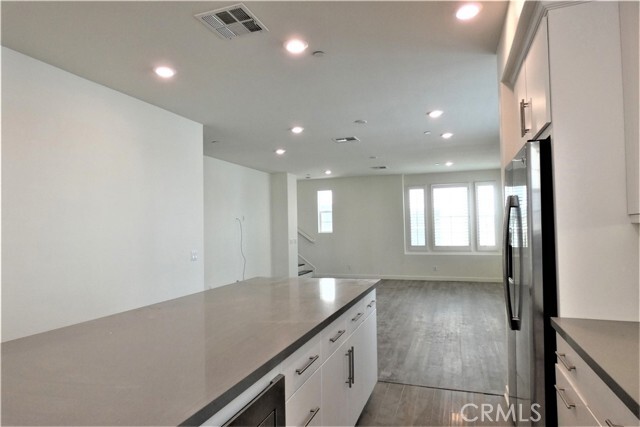 Building Photo - 130 Acamar
