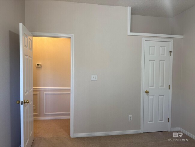 Building Photo - 21550 Palmer Ct