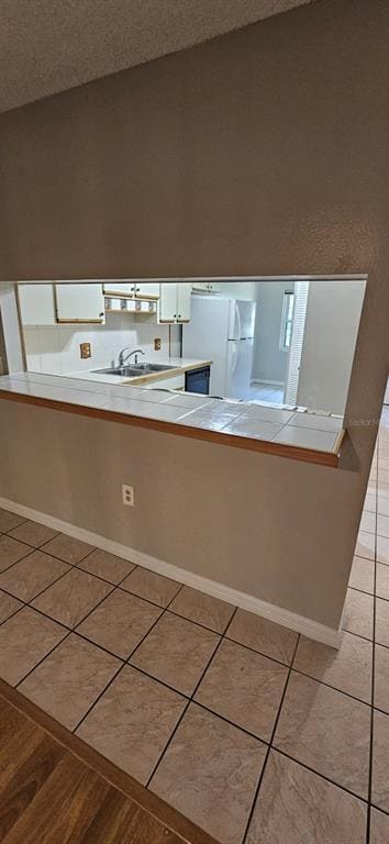 Building Photo - 2227 Margarita Ct