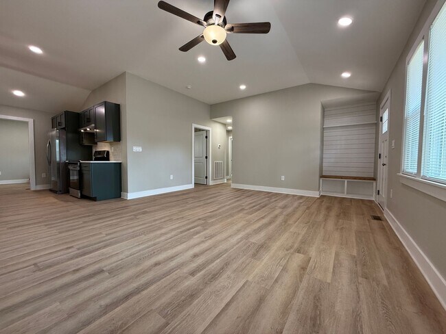 Building Photo - **Coming Soon**Completely Renovated Corner Lot Near Downtown Greenville