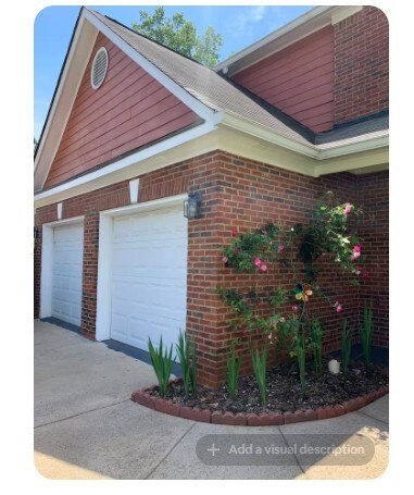 Building Photo - 1590 River Oak Dr