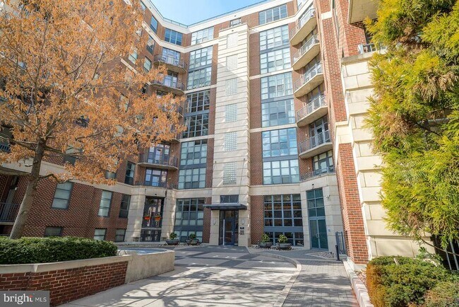 Building Photo - 2020 12th St NW