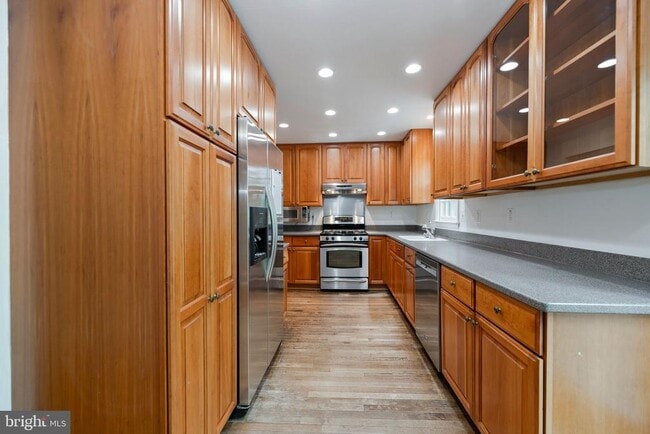 Building Photo - 8207 Cedar Landing Ct