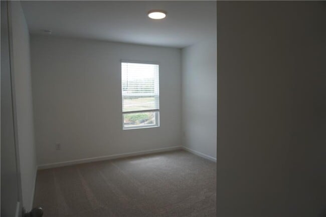 Building Photo - 6727 Armonia Dr