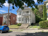 Building Photo - 1105 Hutton St