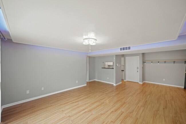 Building Photo - 8517 Hearth Dr