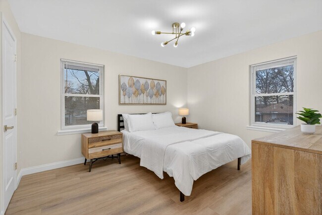 Building Photo - 3831 Brown Rd