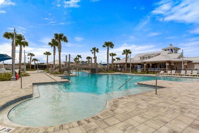 Building Photo - 368 Woods Ln