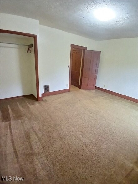 Building Photo - 809 Lakewood Ave