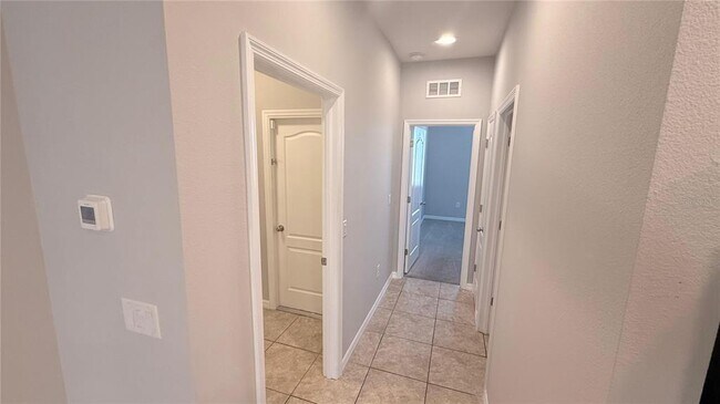 Building Photo - 10567 Heron Hideaway Lp