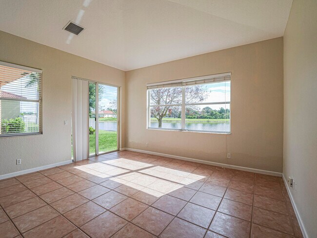 Building Photo - 5518 Place Lake Dr