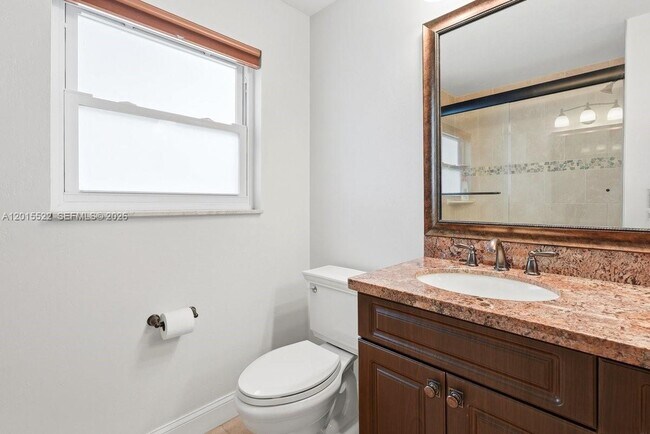 Building Photo - 16530 Lake Tree Dr