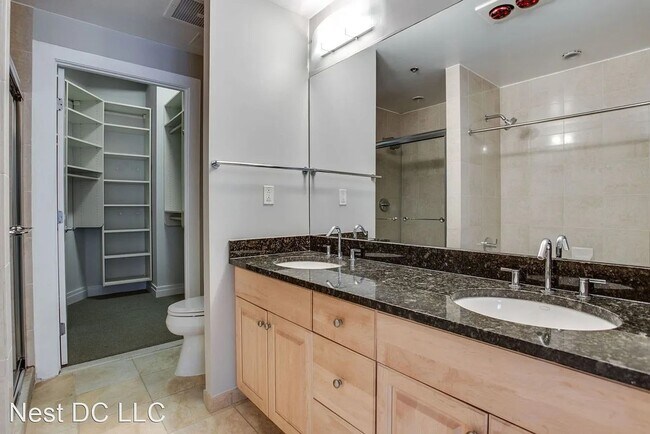 Building Photo - Loft Style Two bedroom W/Parking & Storage Included, Over 1,000 Square Feet!